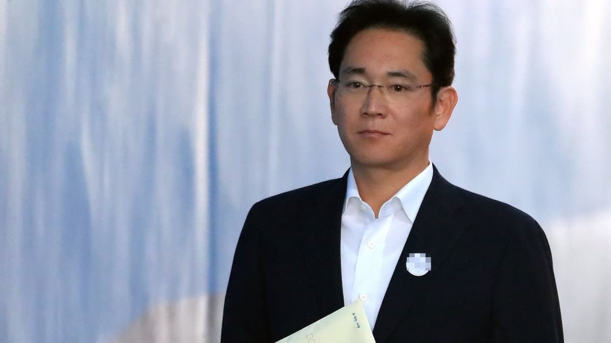 Gney Kore'de savclk komitesi, Samsung varisi lehine gr bildirdi