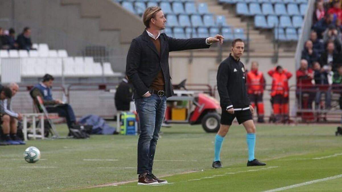 Guti ile yollar ayr�ld�