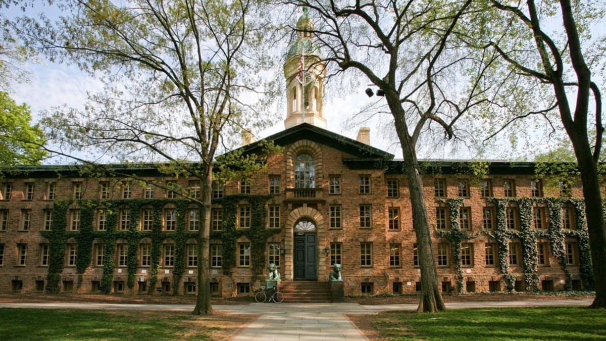 Princeton niversitesi, eski bakanlardan Wilson'n ismini ''rk dnceleri'' nedeniyle kaldryor
