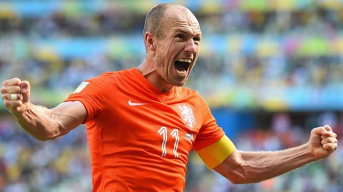 Robben 1 yl sonra futbola FC Groningen ile geri dnd