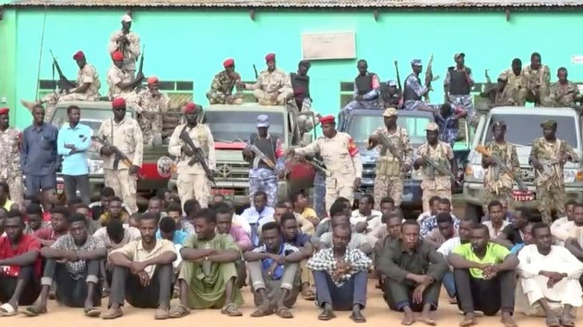 Libya hkmeti Sudan'n Hafter saflarnda savamaya gnderilen paral askerleri yakalamasndan memnun