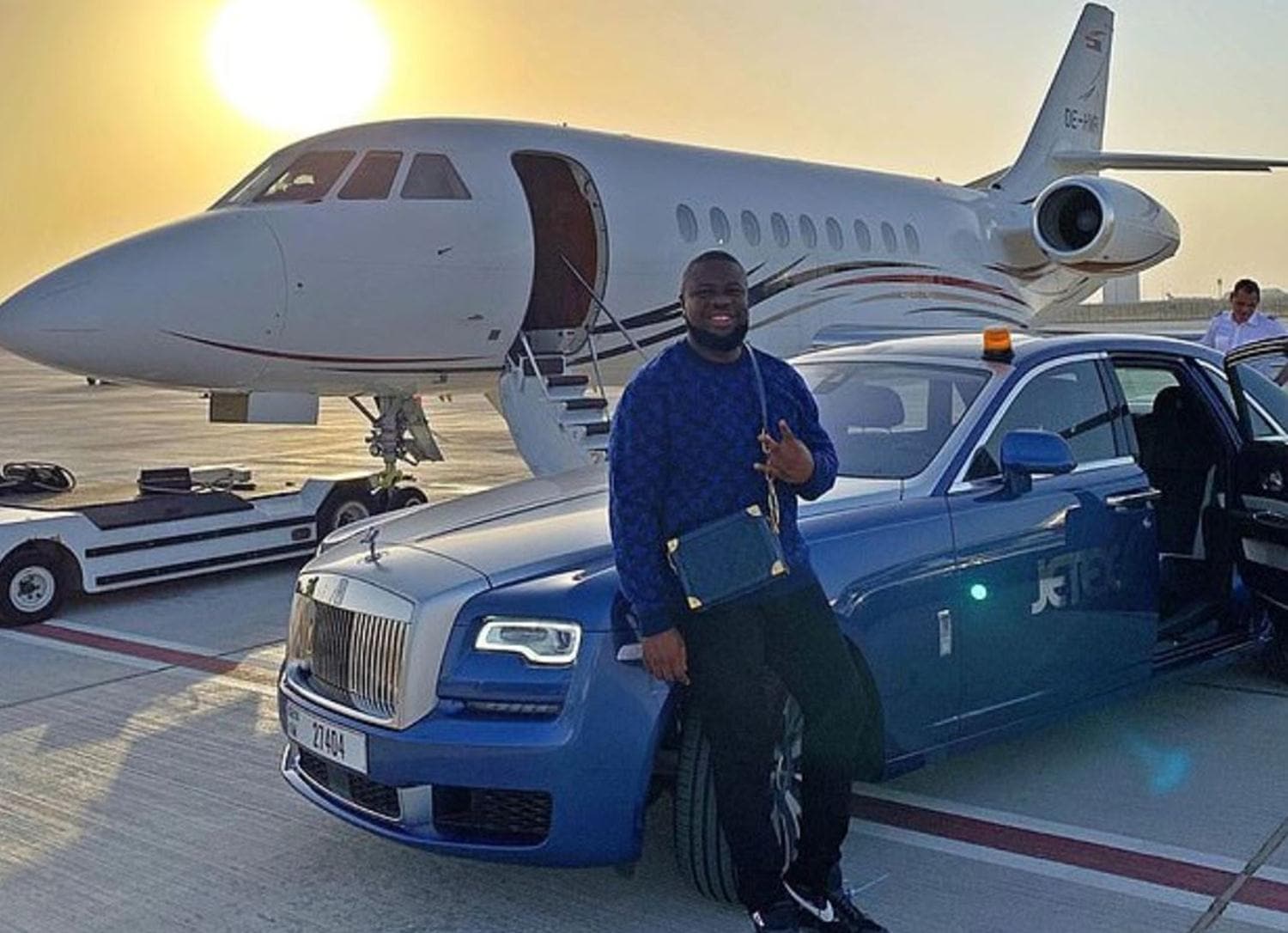 Nijeryal fenomene operasyon: 30 milyon sterlin ile yakaland