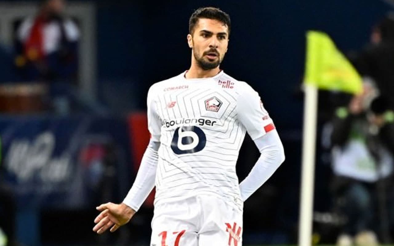 Zeki �elik'ten transfer a��klamas�: 'Lille'den daha b�y�k bir tak�mdan teklif gelirse...'