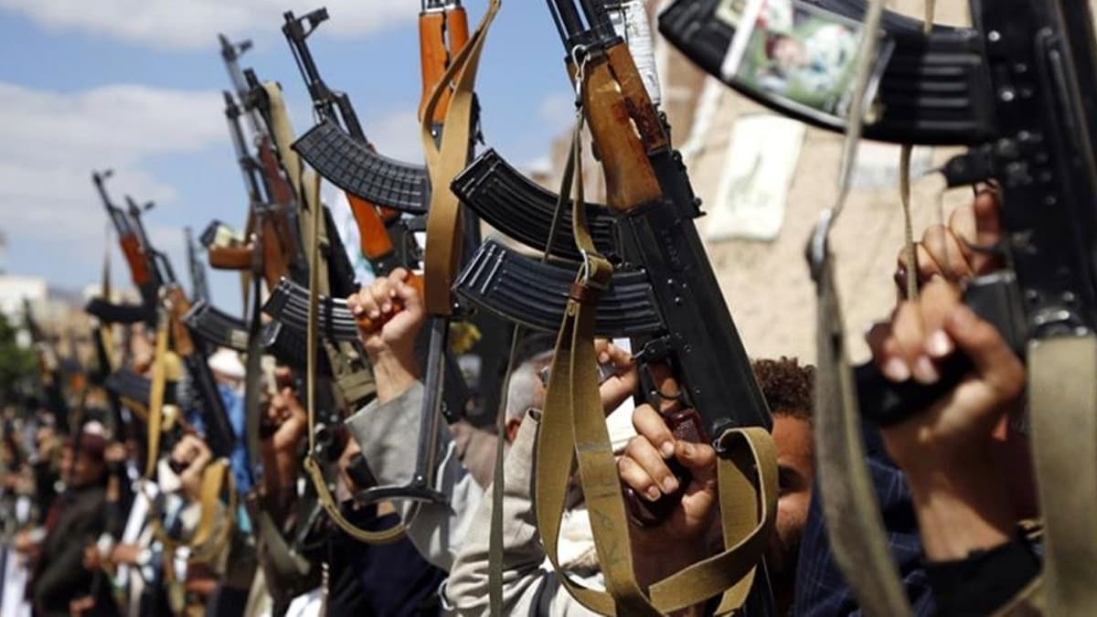 Yemen'de ran'dan Husilere gnderilen silahlar ele geirildi 