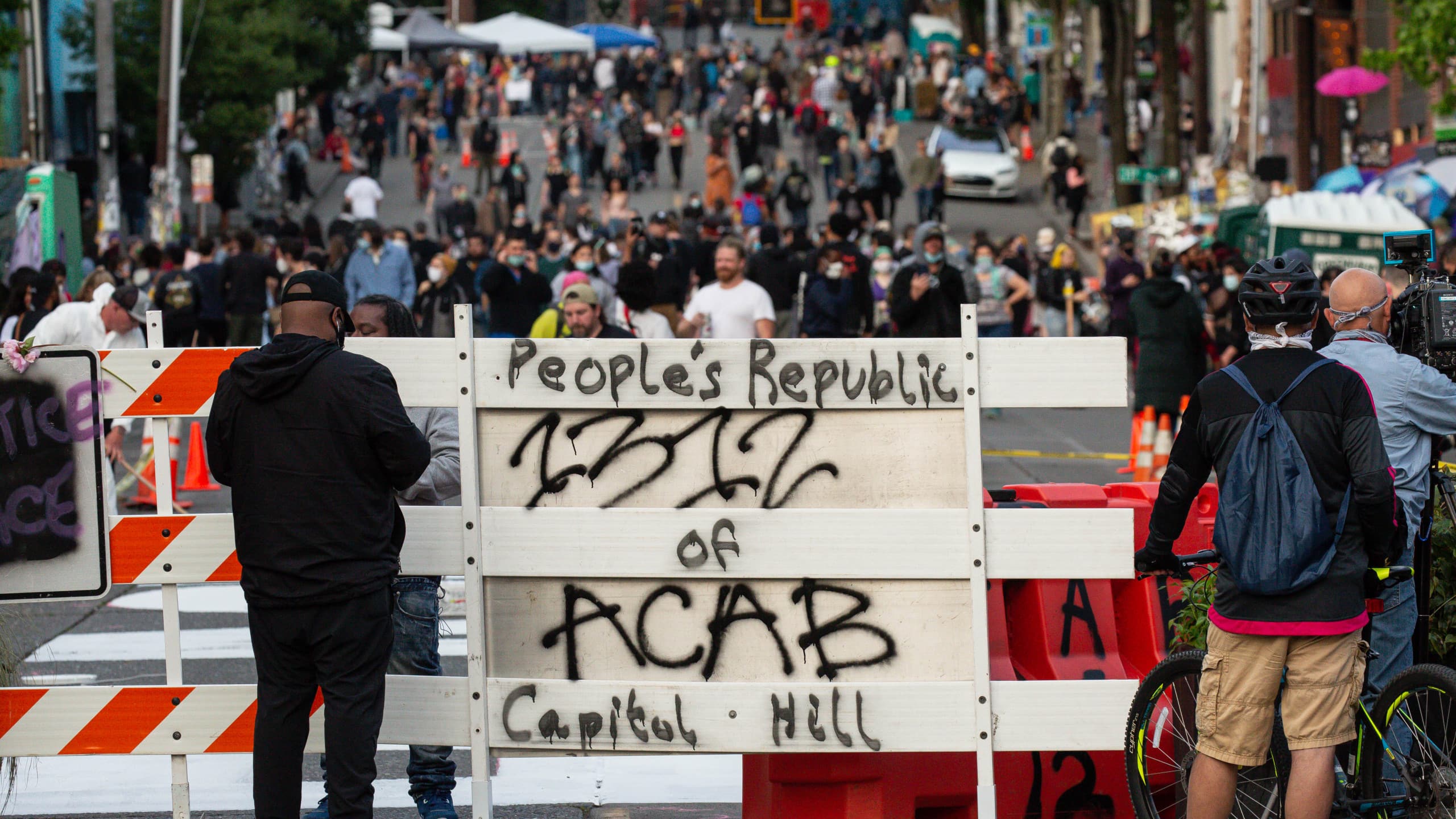 ABD'nin Seattle kentinde protestocular�n olu�turdu�u '�zerk b�lge' polis m�dahalesiyle da��t�ld�