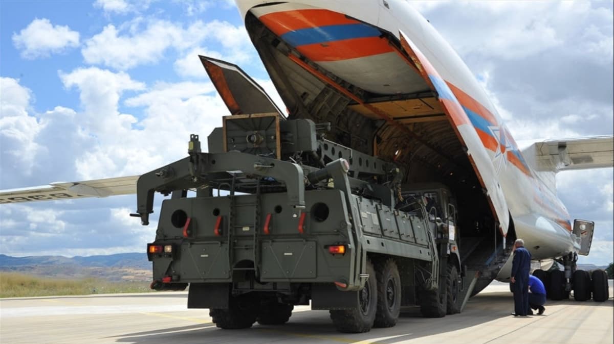 ABD'nin Trkiye'ye S-400 teklifiyle ilgili Rusya'dan aklama