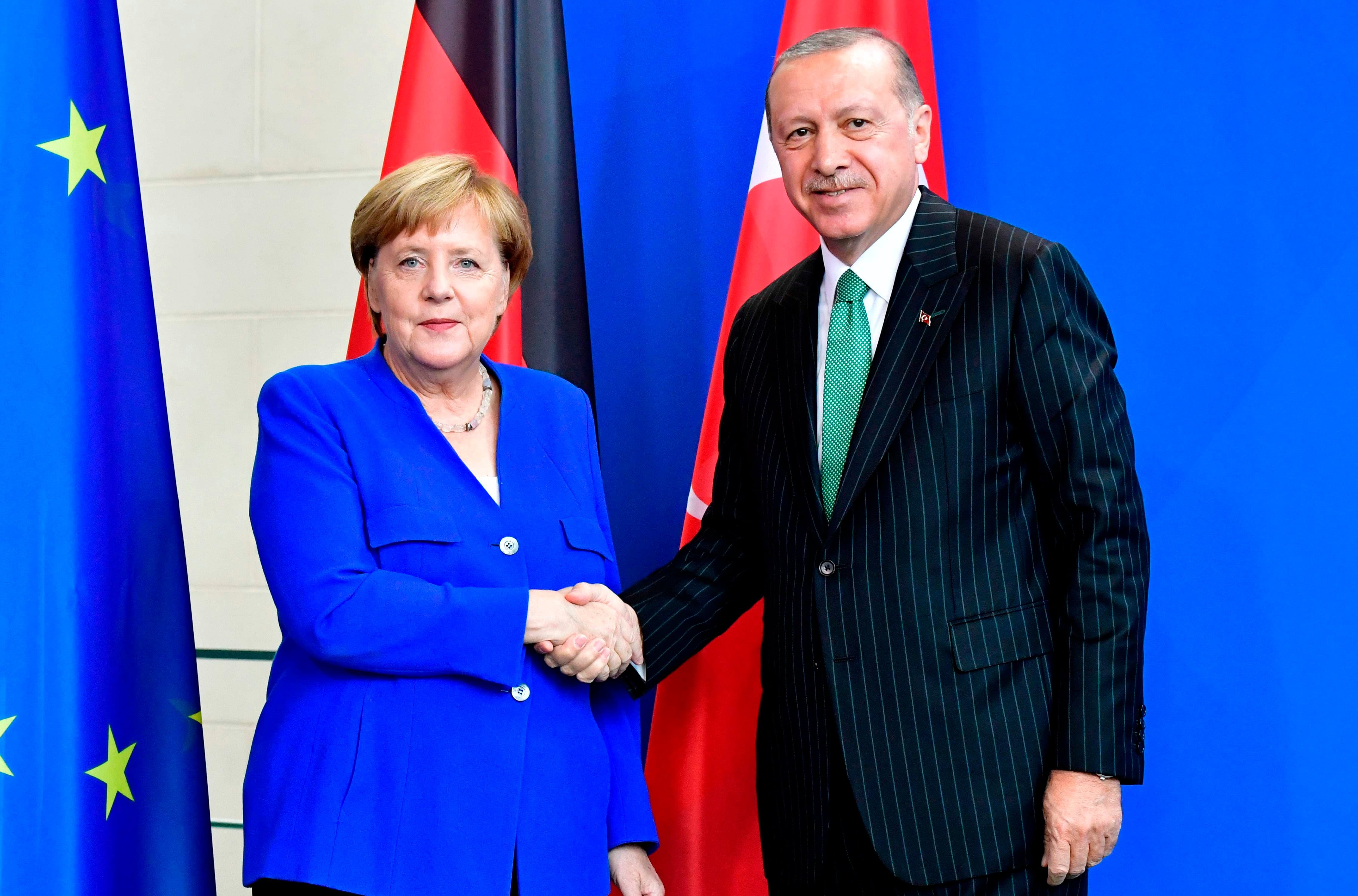 Cumhurba�kan� Erdo�an Merkel ile g�r��t�