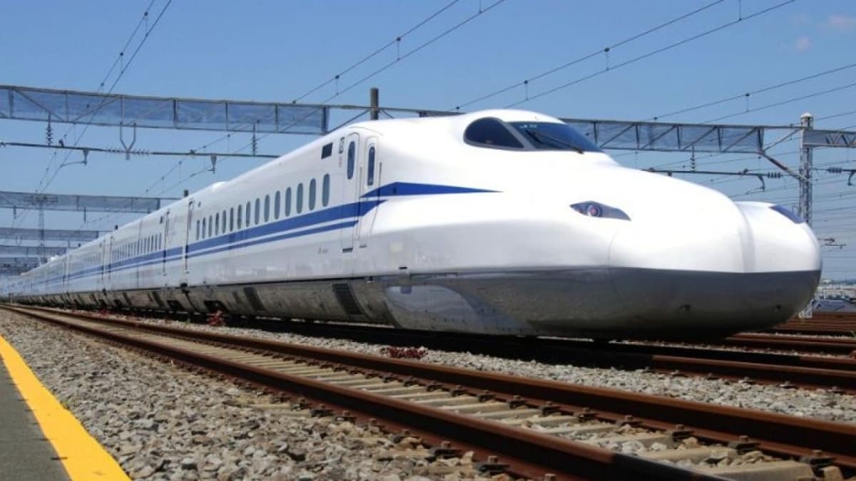 Japonlarn yeni nesil hzl treni raylarda: Saatte 285 kilometre hza ulaabiliyor
