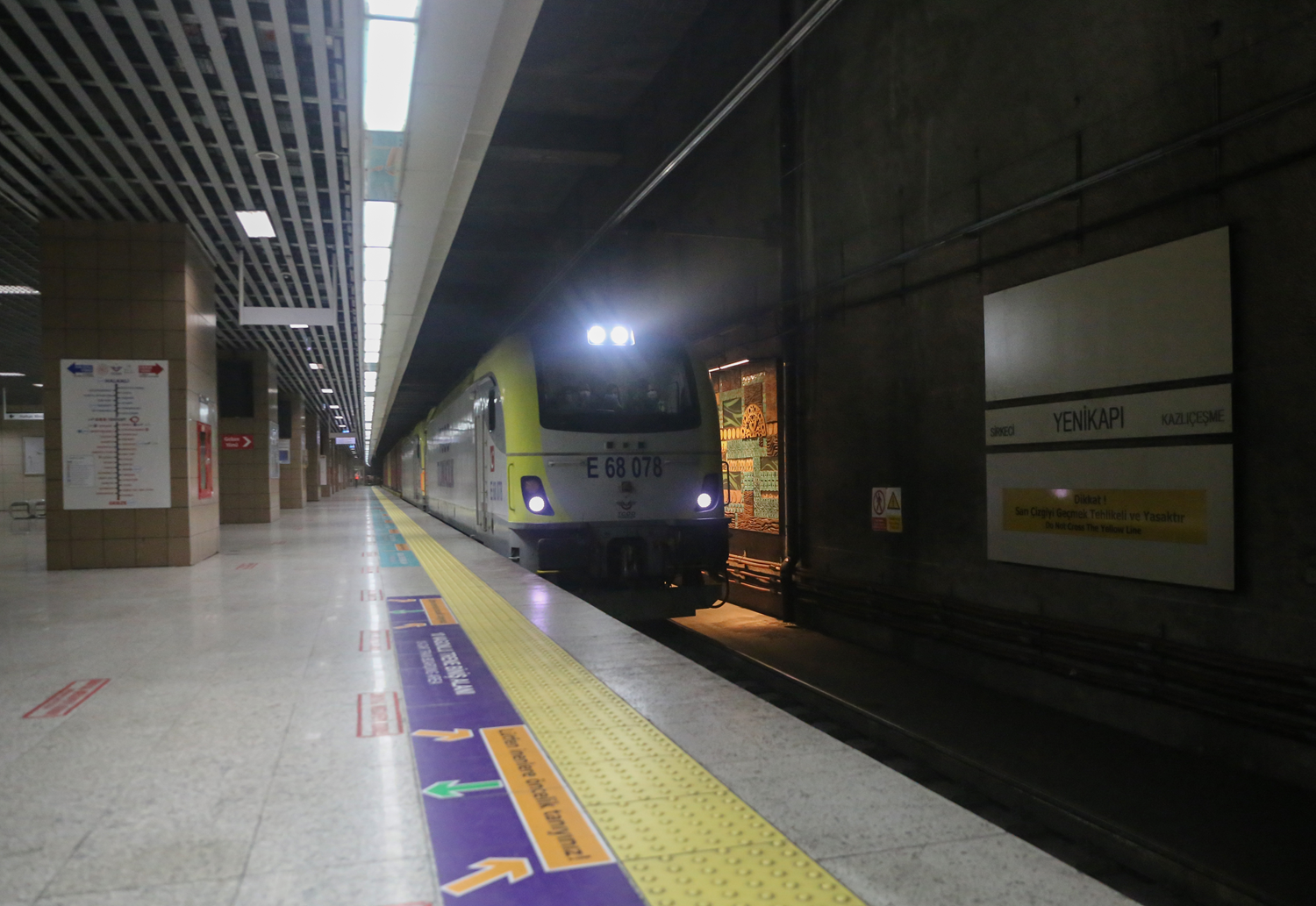 Marmaray'dan 100. y�k treni ge�ti