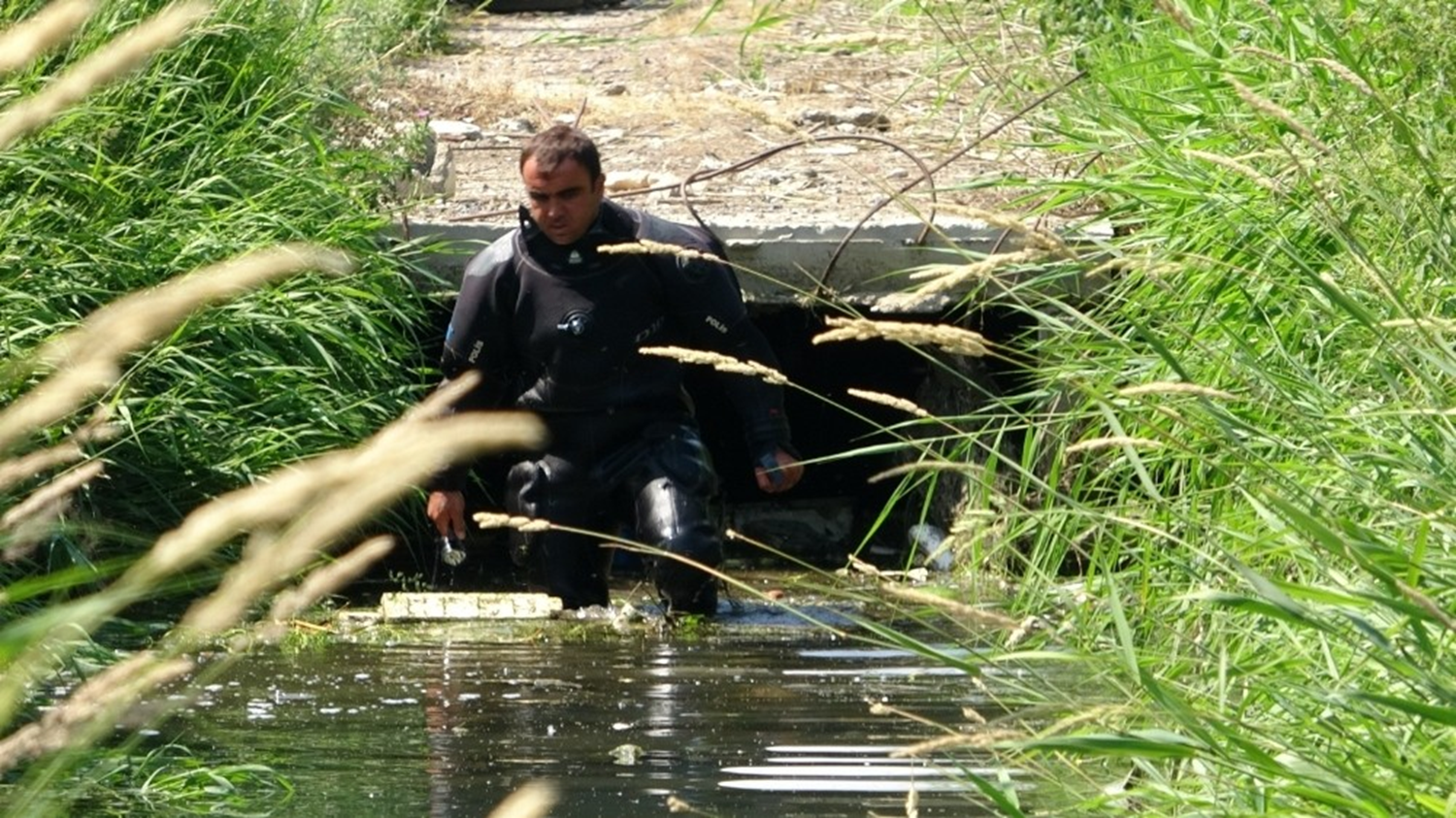 2 ya��ndaki Melek her yerde aran�yor!