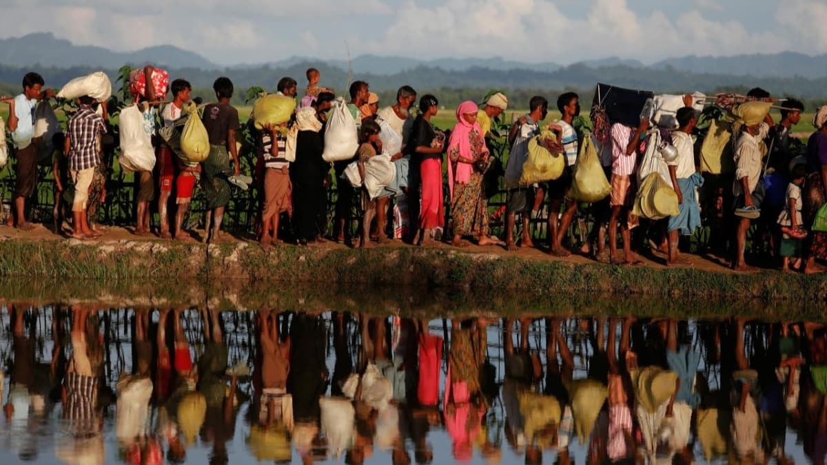 AB'den Myanmar'a ar: Arakanl Mslmanlar iin gvenli geri dn salansn
