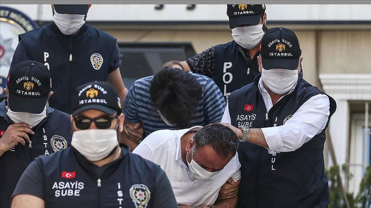 Hazine ve Maliye Bakan� Berat Albayrak'a ve ailesine hakaret eden bir ki�i tutukland�