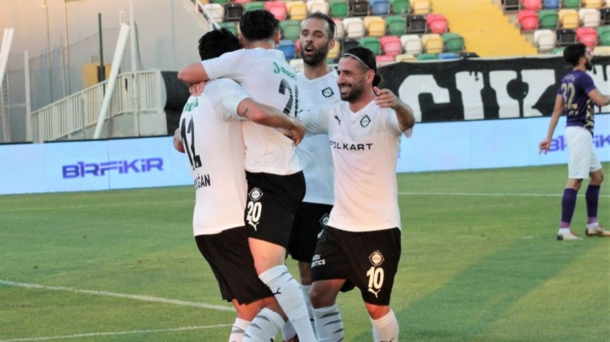 Paixao 50. gol att, Altay 'play-off'a yaklat