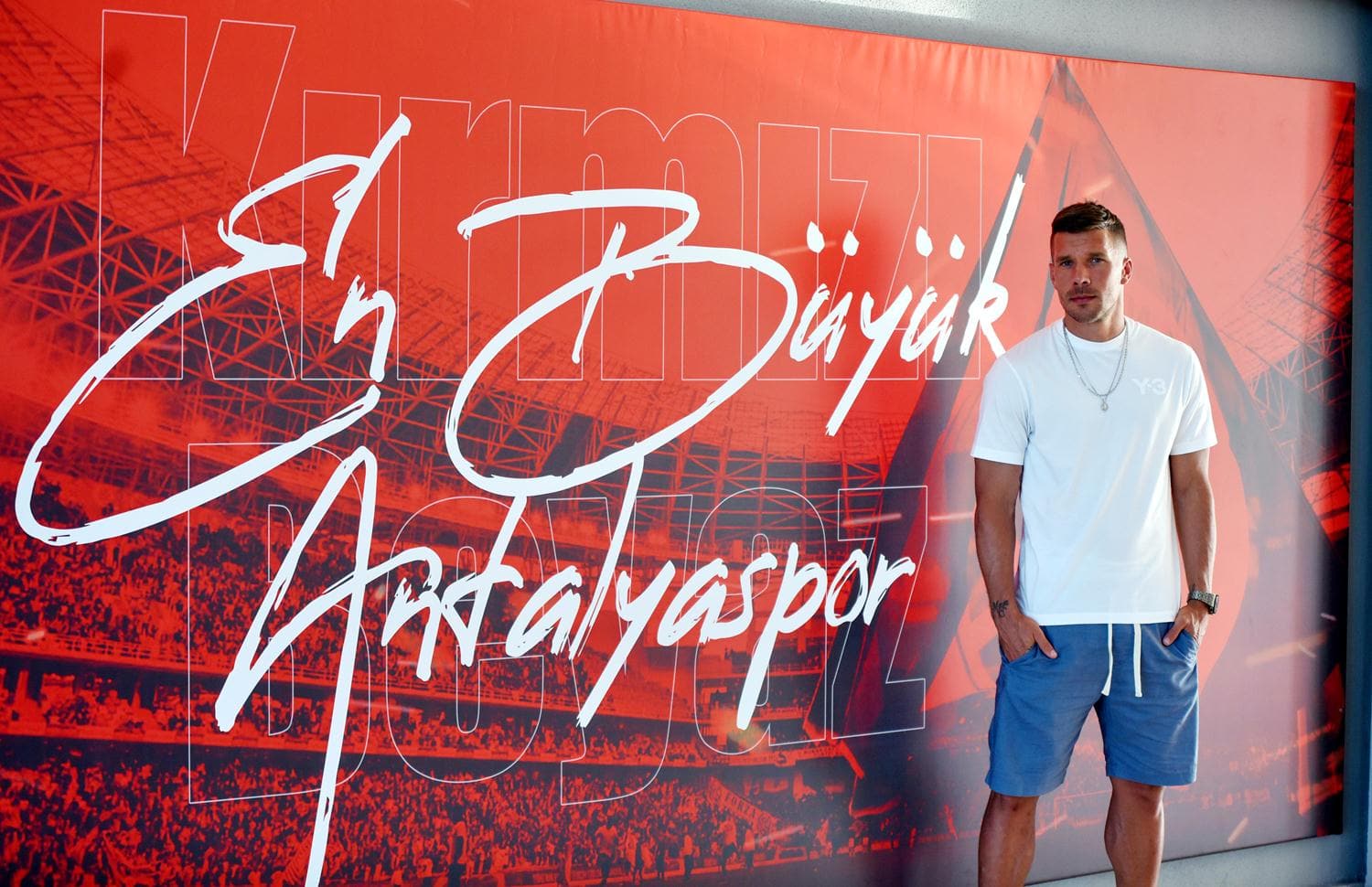 Podolski'den Kruse'nin Fenerbah�e'den ayr�l���yla ilgili �arp�c� s�zler