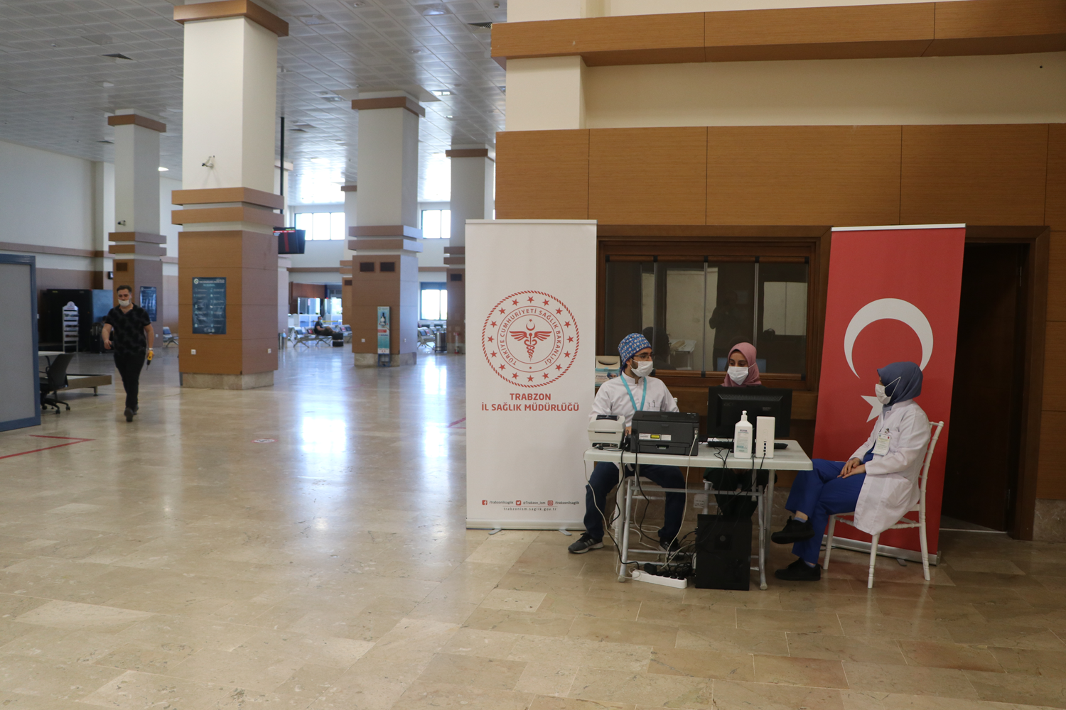 Trabzon Havaliman'nda koronavirs test merkezi kuruldu