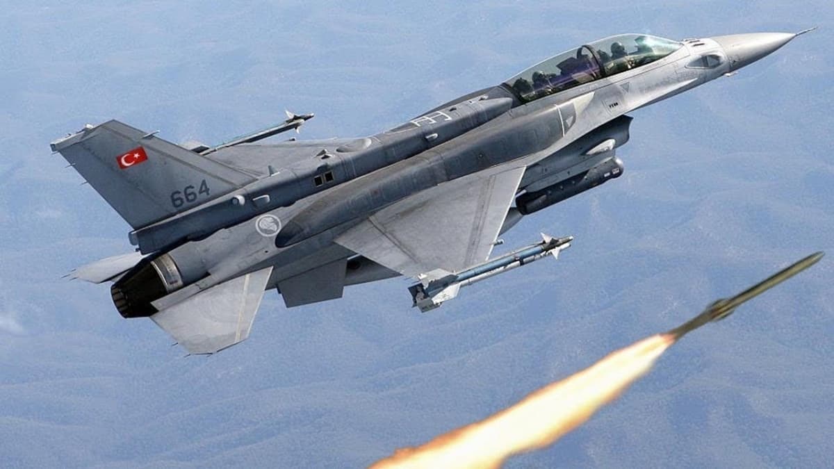 F-16 uaklar Irak'n kuzeyinde tespit edilen terr yuvalarn imha etti 