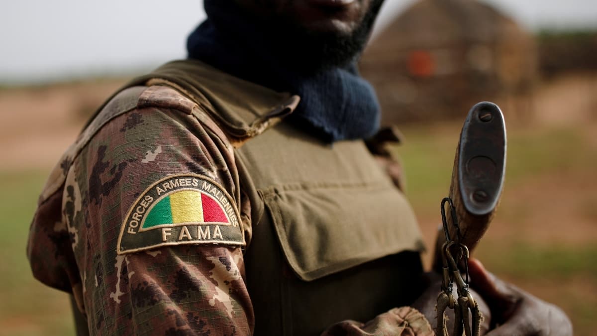 Mali'de askeri devriyeye saldr: 7 l 