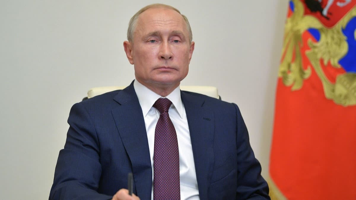 Putin'den LGBT simgesini elilie asan ABD Bykeliliine gnderme