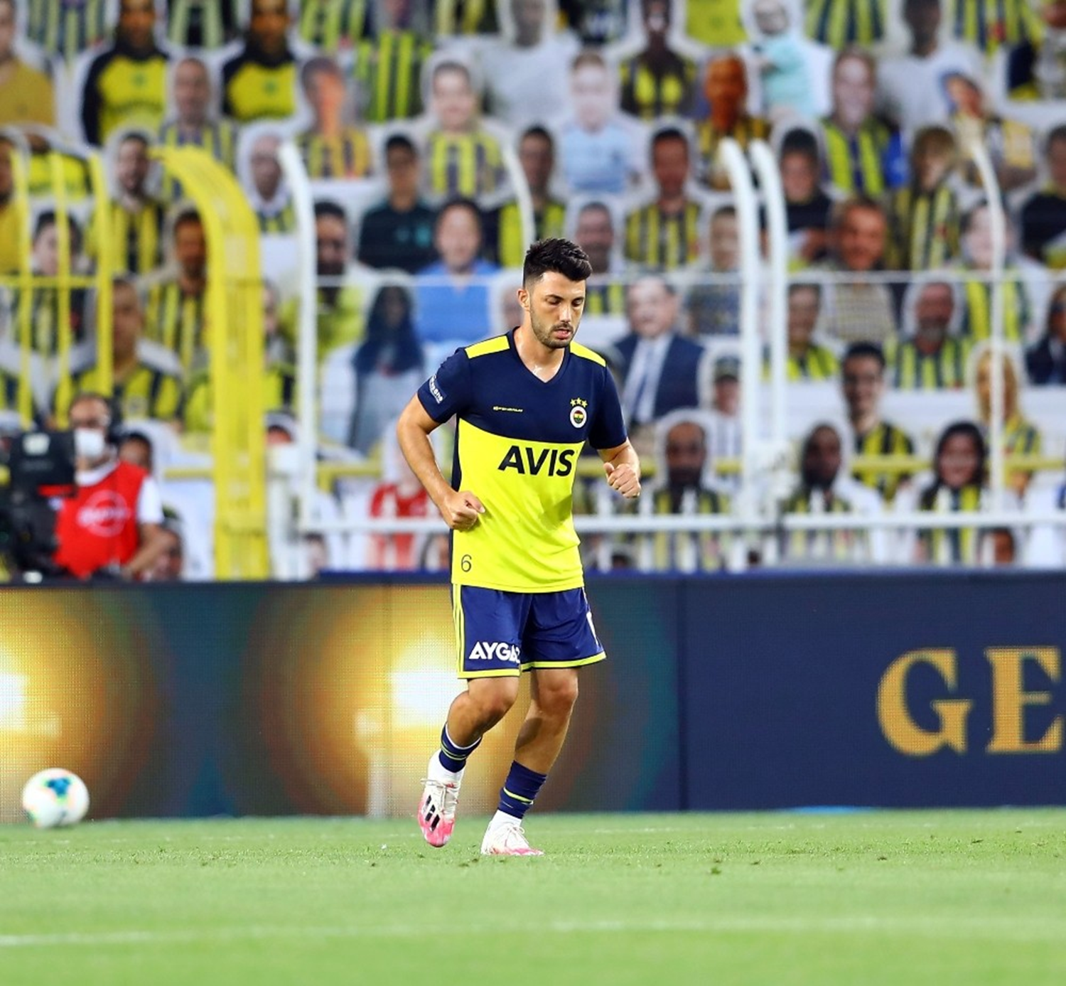 Fenerbah�e ilk 11'inde s�rpriz isim
