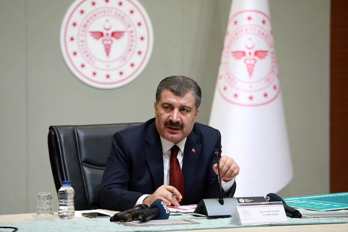 Bakan Koca, son 3 g�nde vaka say�s�n�n en �ok artt��� illeri a��klad�