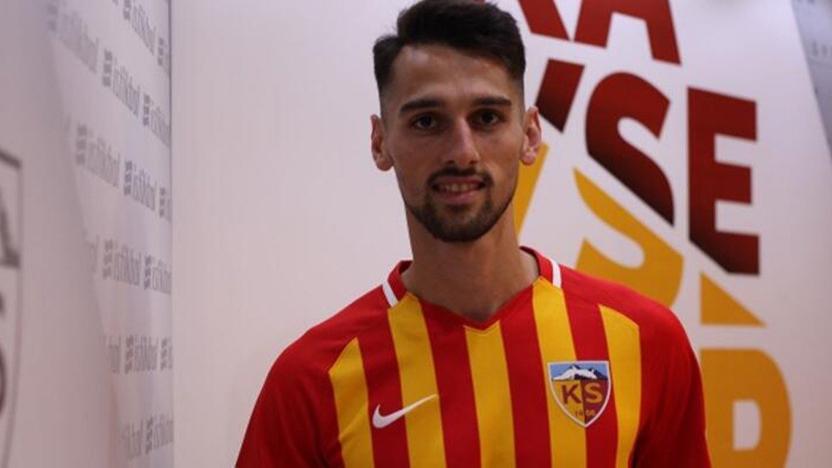 Kayserispor'a veda eden Alpay elebi Beikta'a dnd