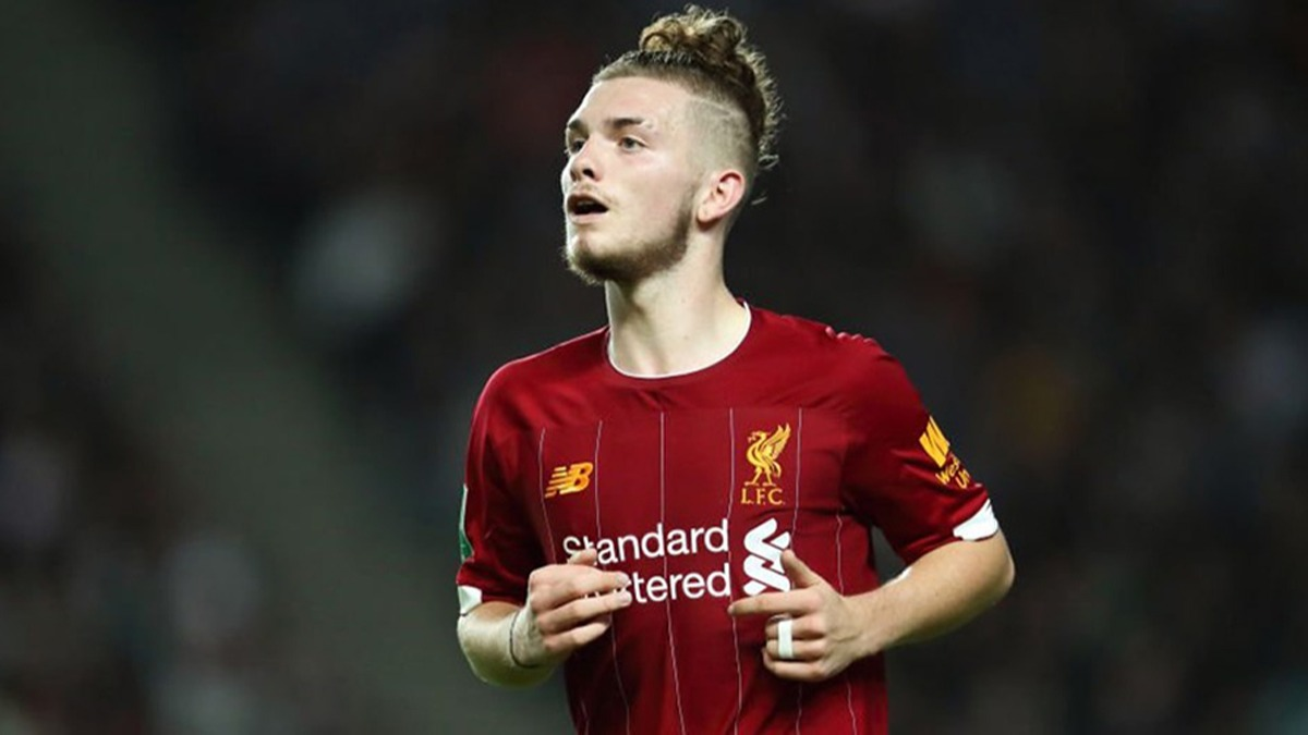 Liverpool 17'lik Harvey Elliott'a imzay attrd