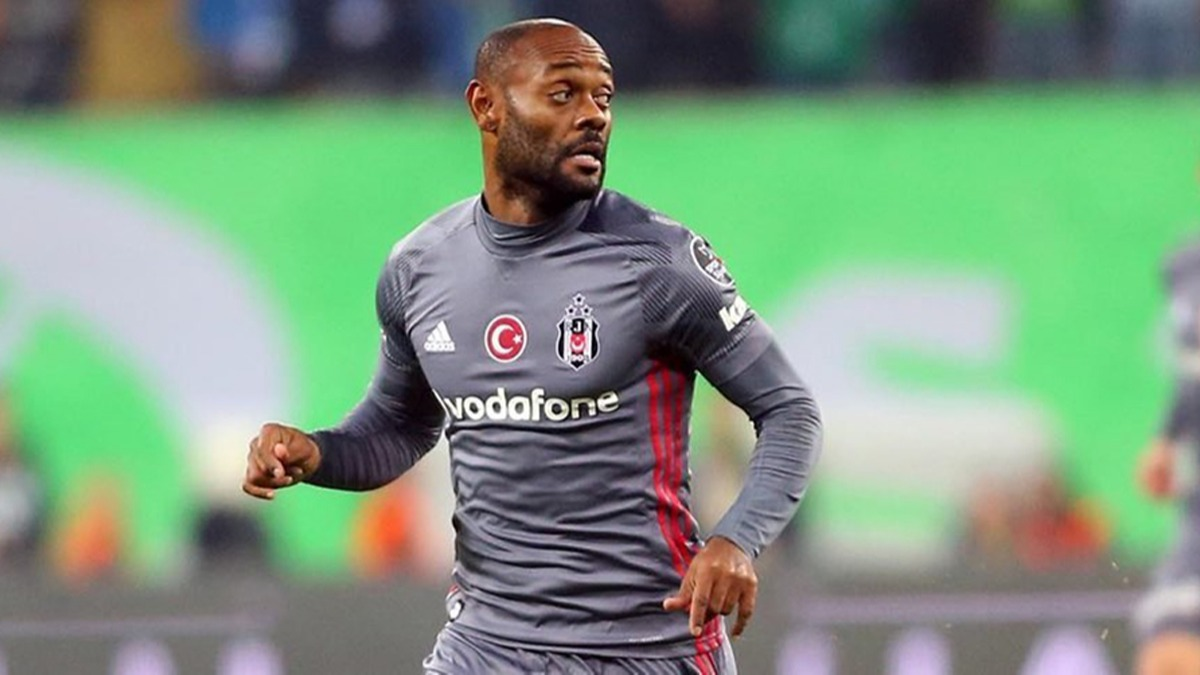 Vagner Love, Kazakistan'n Kairat takmna transfer oluyor