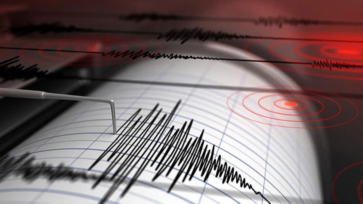 Endonezya'da iddetli deprem