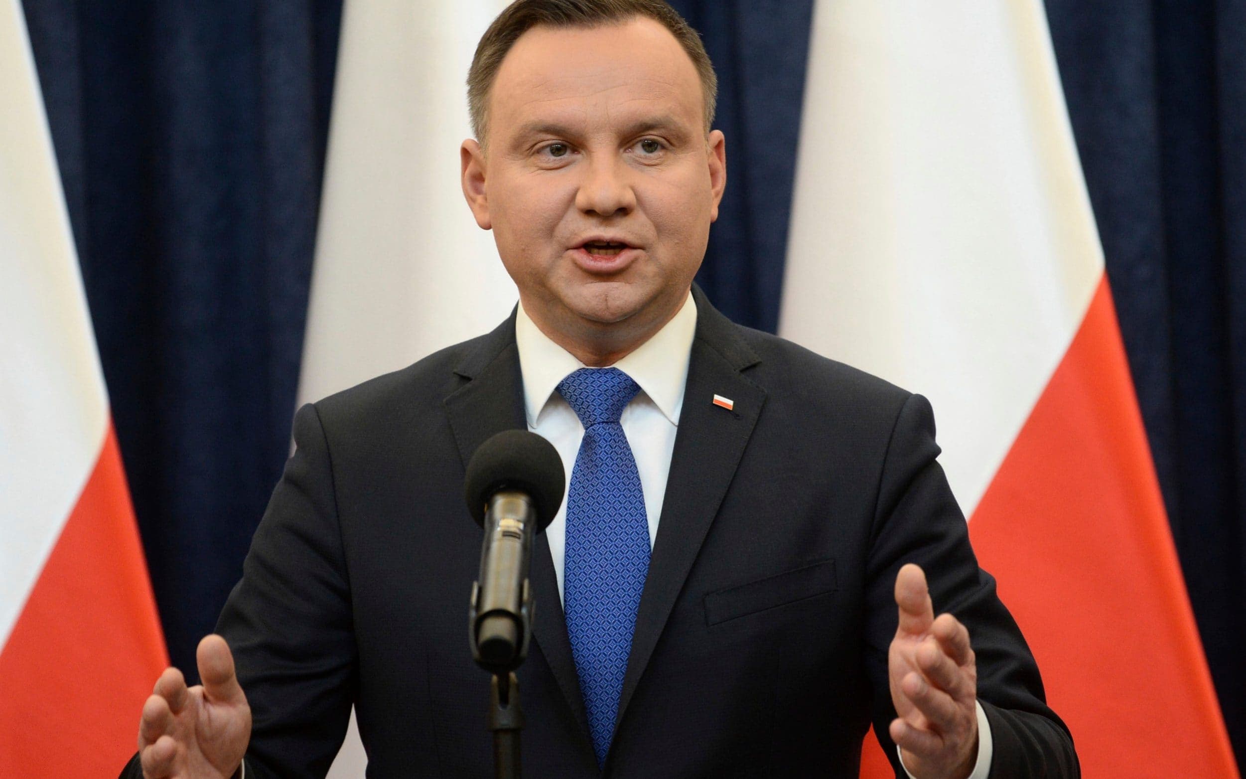 Polonya Cumhurbakan Andrzej Duda: Ecinsellerin evlat edinmesini yasaklayan tasary imzaladm