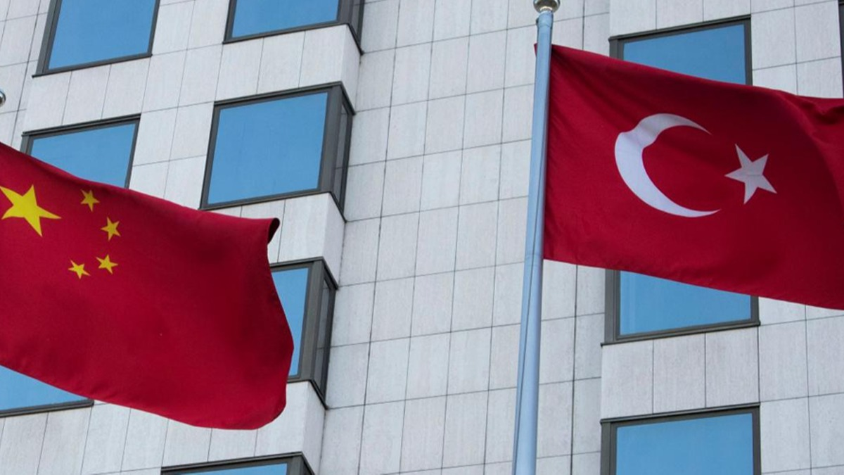 Trkiye-in ilikilerinde yeni dnem: mzalar atlyor