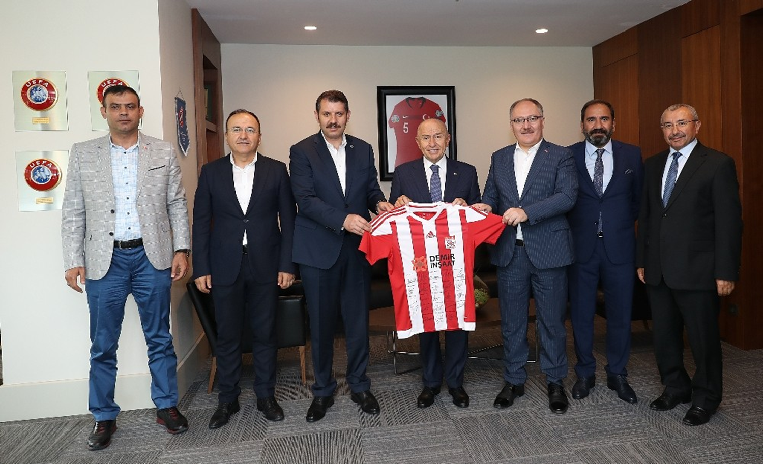 Sivas heyetinden TFF'ye milli ma� ba�vurusu