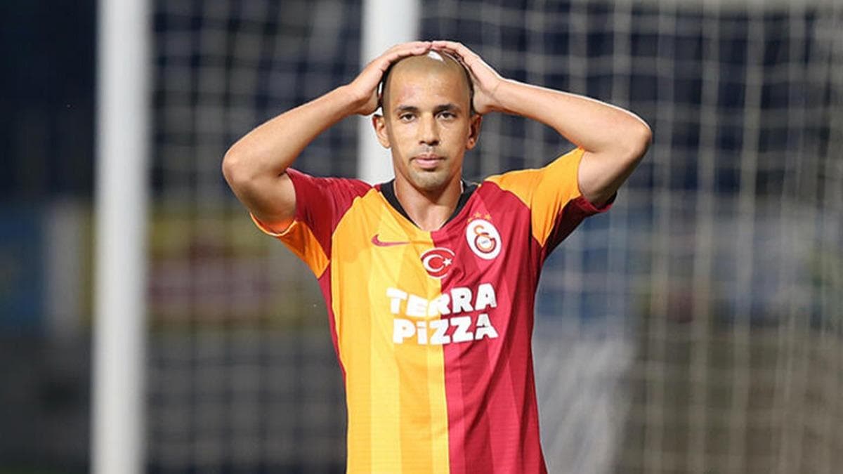 Galatasaray'da Feghouli 2 ma ceza ald