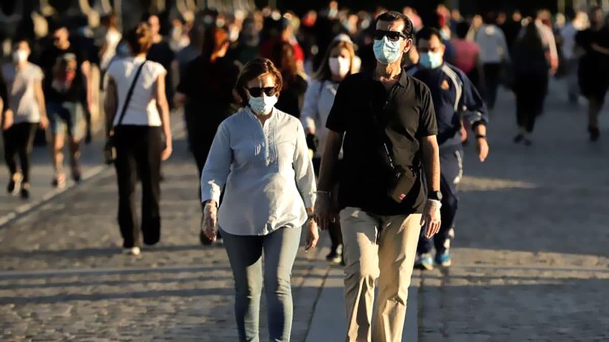 T�rkiye'de koronavir�s vakalar�n�n en az oldu�u iller hangileri? Bakan Koca a��klad�