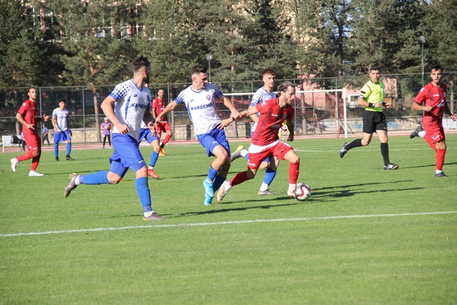 Be�ikta� ve G.Saray 2. Lig'in y�ld�z� i�in kap���yor!