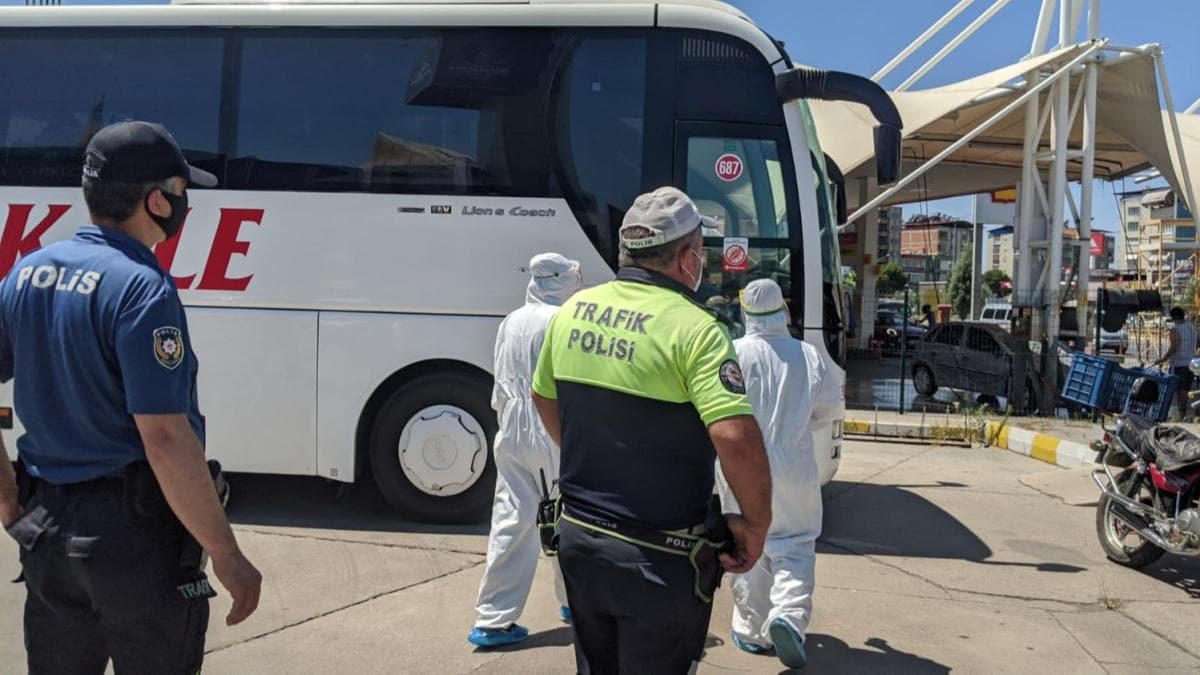 HES kodunu hatal verdi, otobsten indirilerek hastaneye gtrld