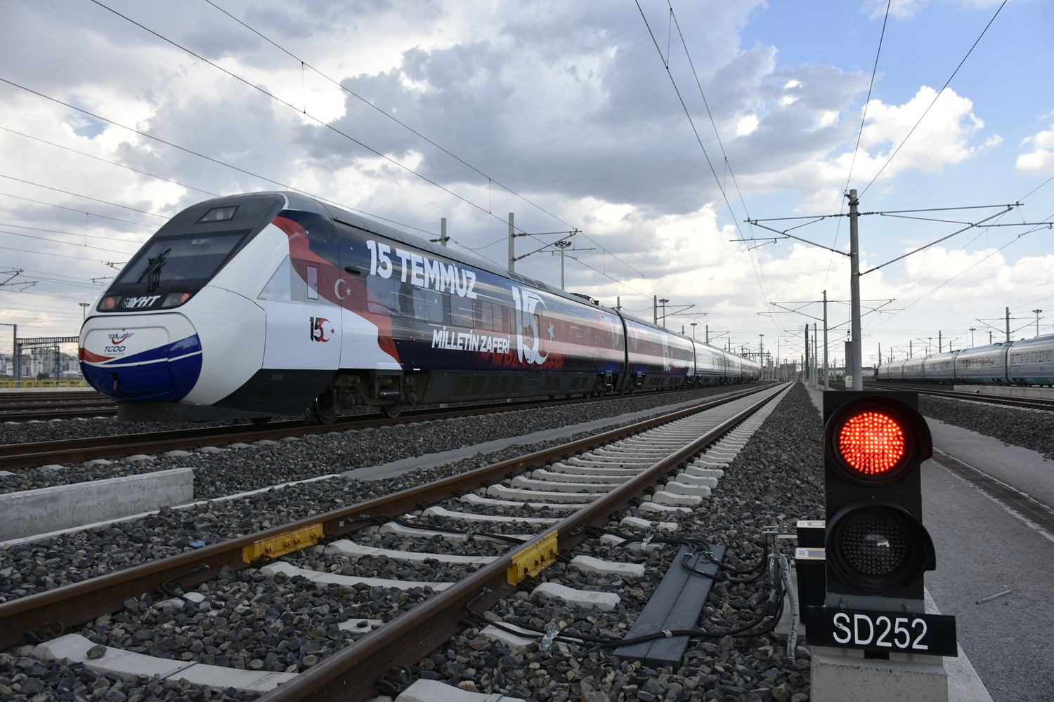 '15 Temmuz Demokrasi ve Milli Birlik Treni' ilk seferini yar�n Ankara-�stanbul aras�nda ger�ekle�tirecek