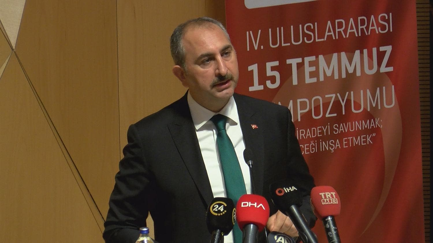 Adalet Bakan� G�l'den 15 Temmuz yarg�lamalar� a��klamas�: 4 bin 130 san��a ceza verildi