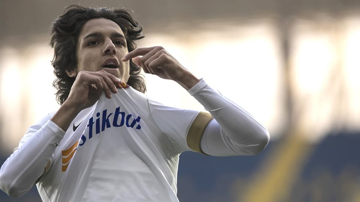 S�per Lig tak�m�na transfer oldu