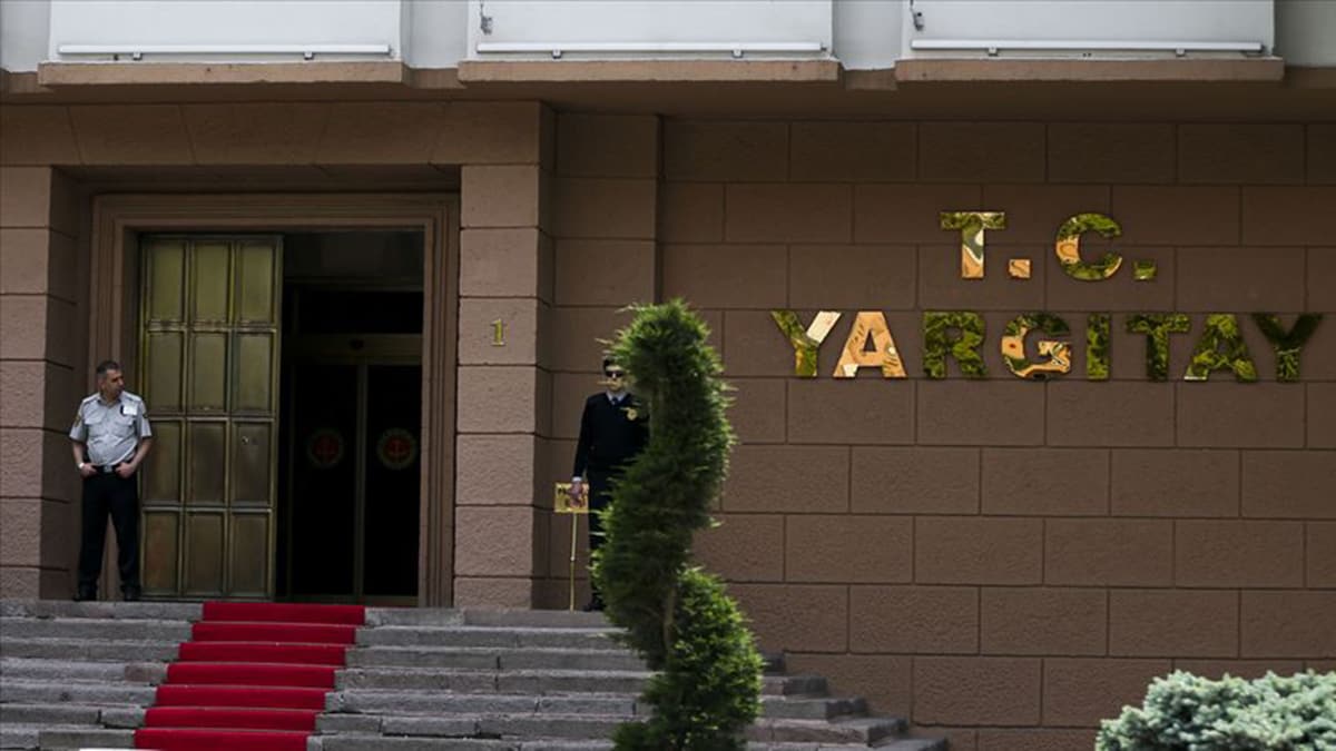 Yarg�tay'dan emsal karar: Kaynanas�n�n y�z�ne t�k�ren damat, tazminat cezas�na �arpt�r�ld�