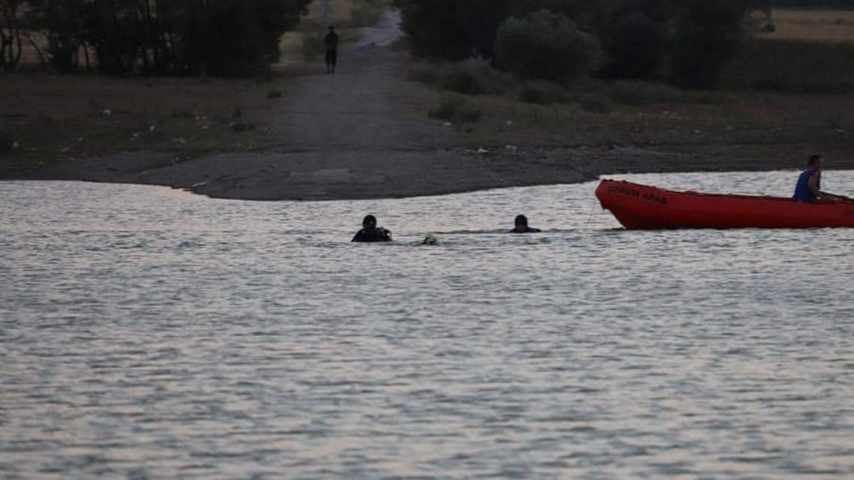 21 yandaki ii serinlemek iin gittii glette kayboldu! Arama almalar balad 