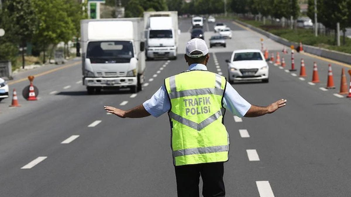 stanbul'da yarn baz yollar trafie kapatlacak