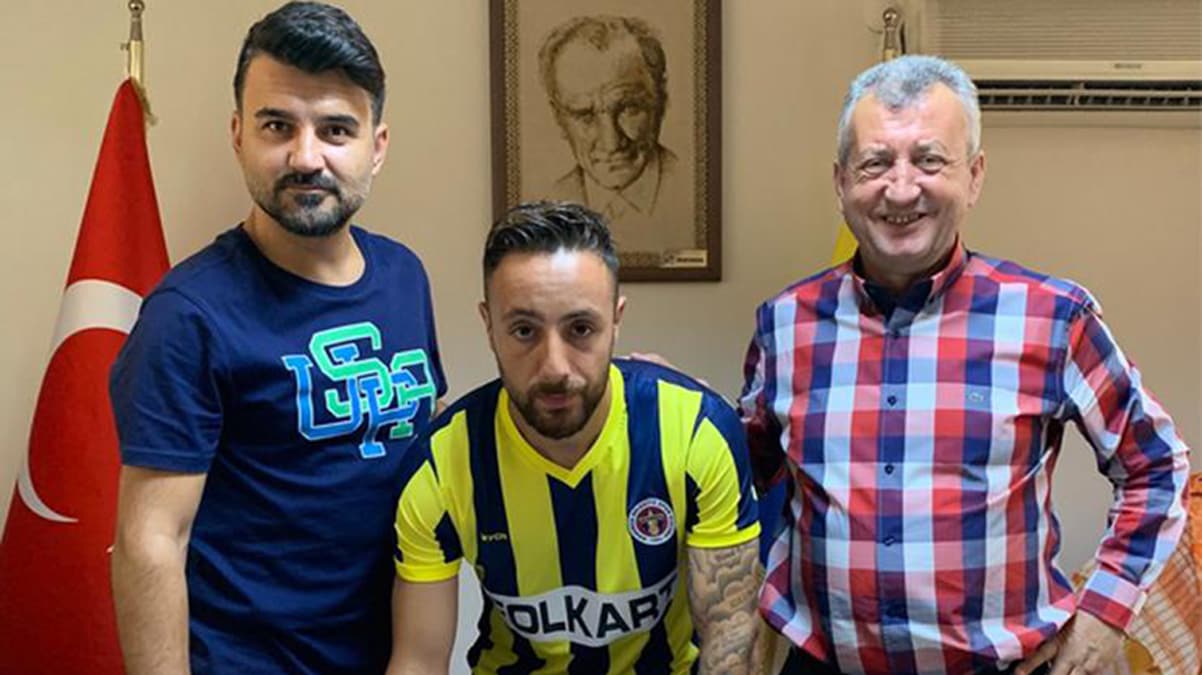 Menemenspor'da Mehmet Boztepe ile yollar ayr�ld�