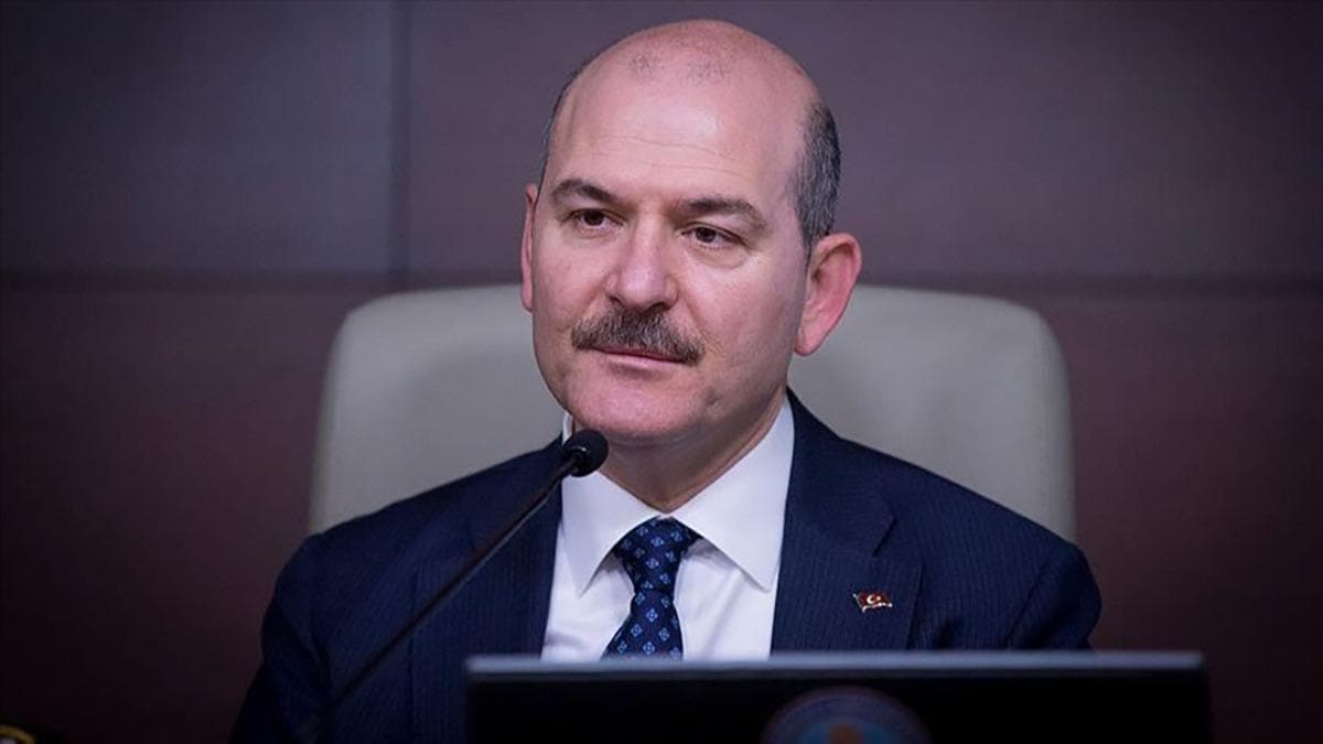 Bakan Soylu bu szlerle duyurdu: Peygamber Efendimize hakaret eden pislik alnd