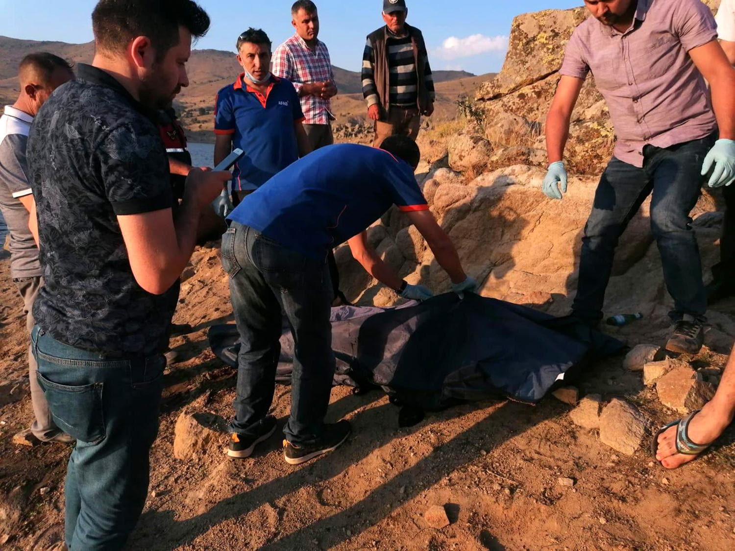 29 ya��ndaki s�zle�meli er girdi�i g�lette bo�uldu