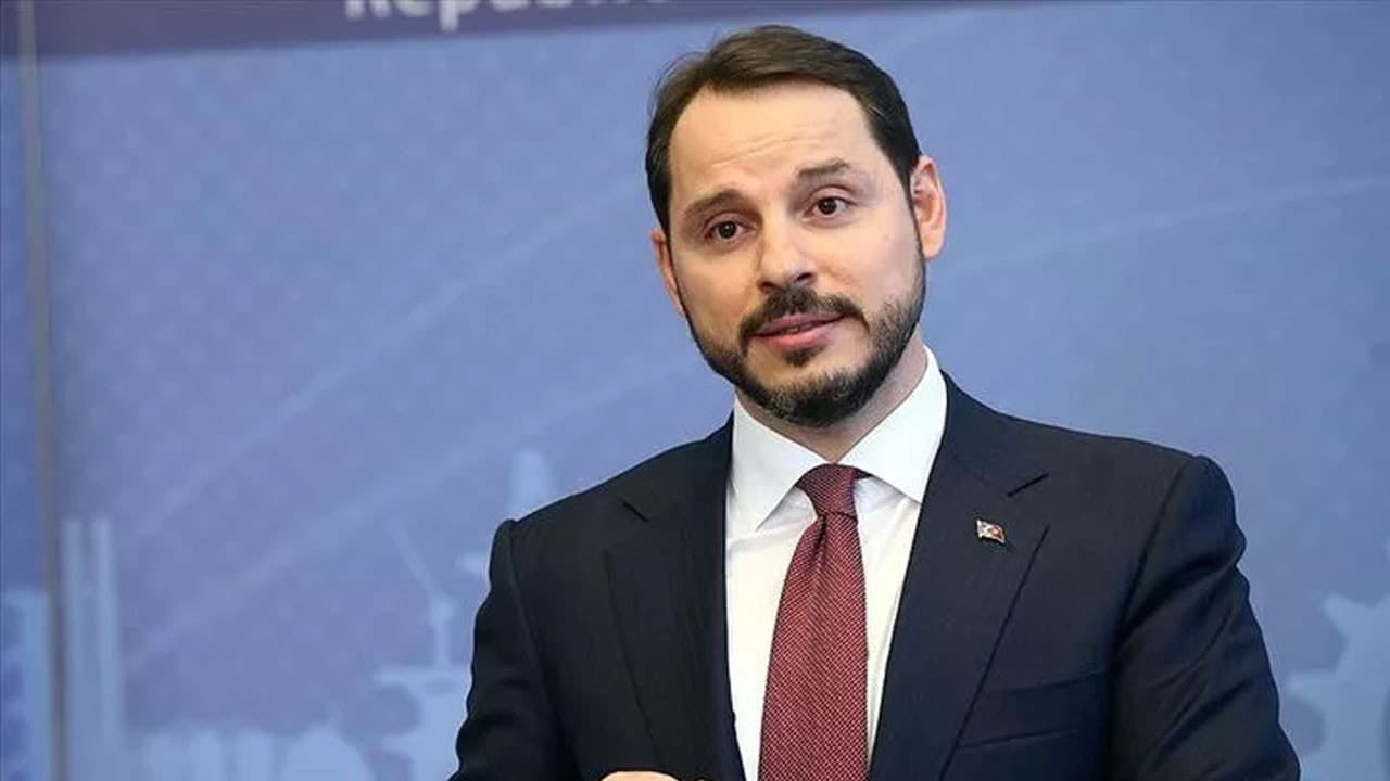 Hazine ve Maliye Bakan� Berat Albayrak, G-20'deki mevkida�lar� ile g�r��t�