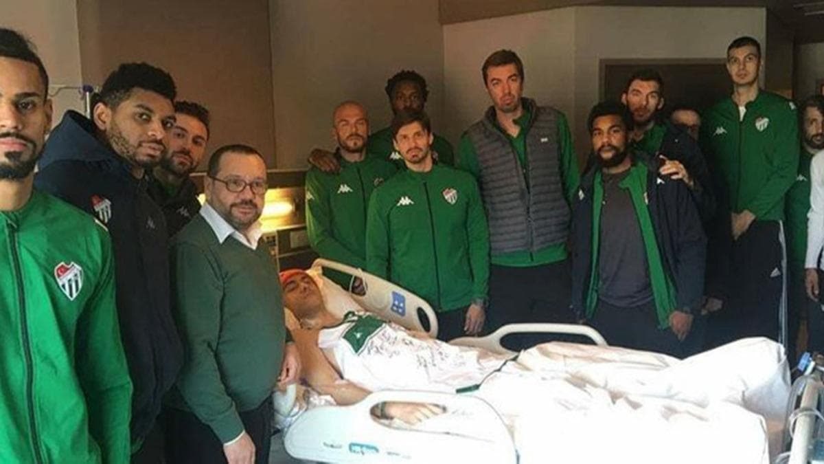 Bursaspor'un gen basketbolcusu Kadir Bura Acar hayatn kaybetti