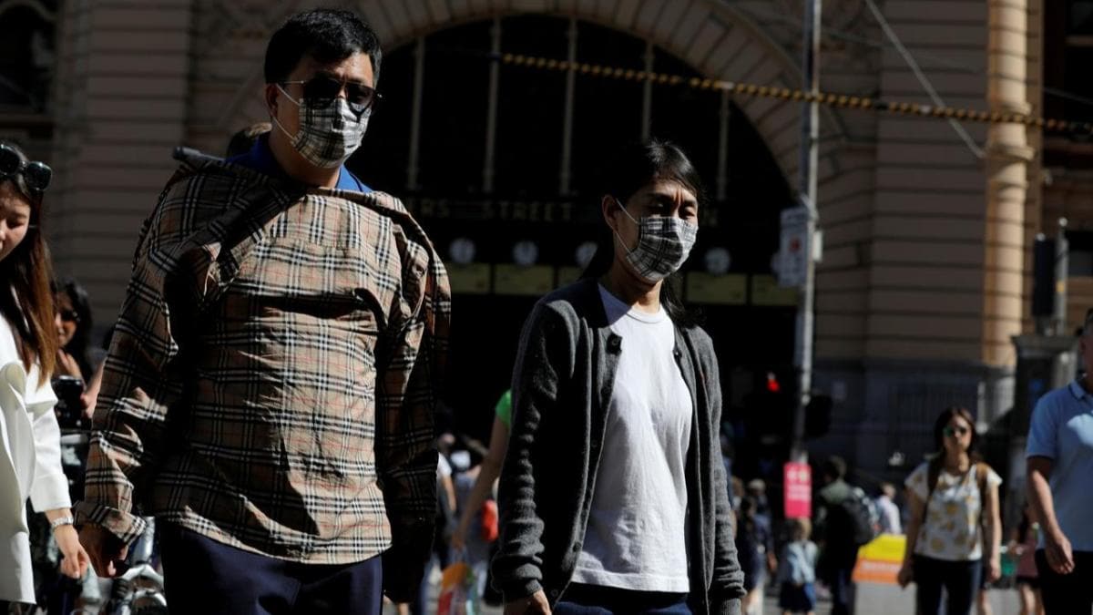 Melbourne'de Kovid-19 tedbirleri kapsamnda maske takmak zorunlu oldu 