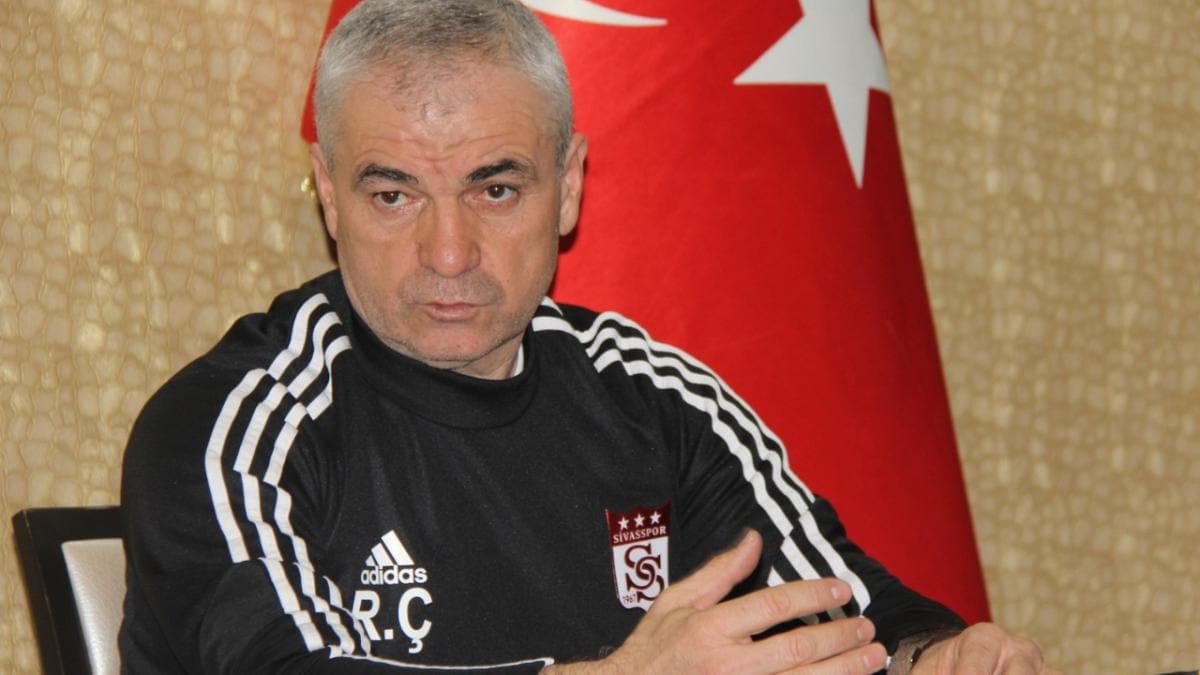 Rza almbay, Sivasspor'dan ayrlacak 3 futbolcuyu aklad