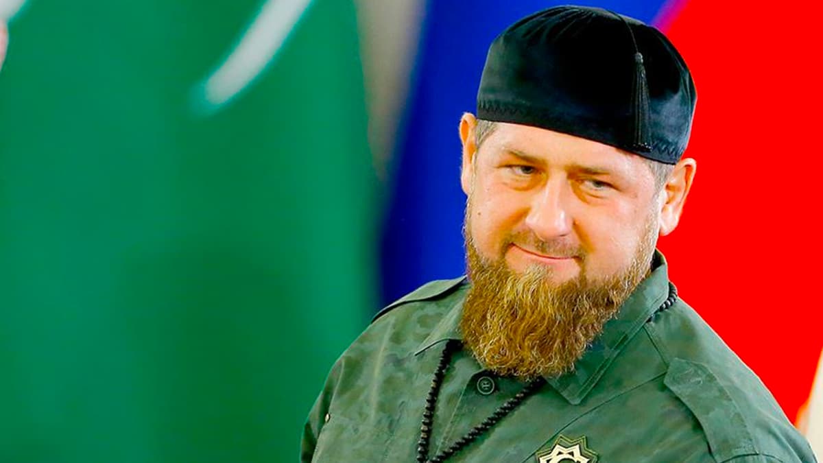 ABD, eenistan Devlet Bakan Kadirov ve ailesini yaptrm listesine ald