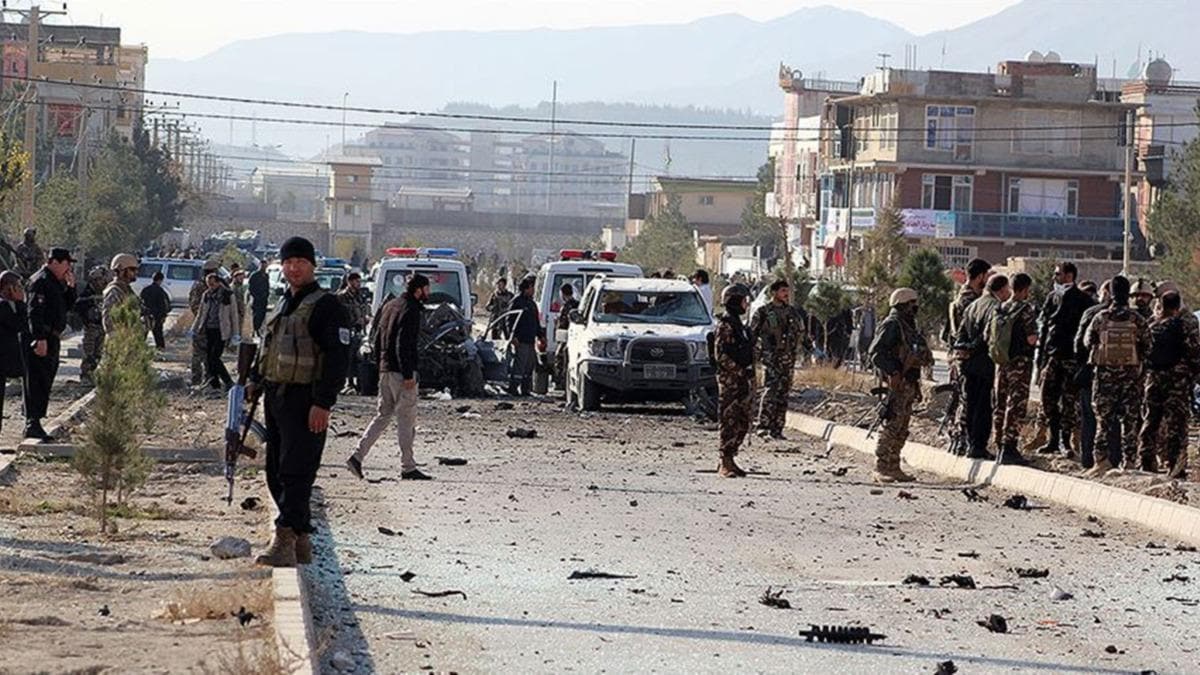Afganistan' kana bulayan intihar saldrs: 8 asker ld 